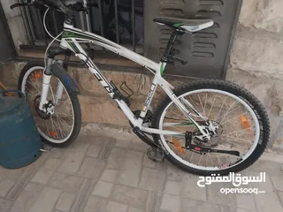  1 دراجة هوائية