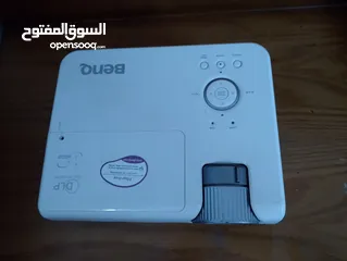  16 بروجكتر داتا شو
