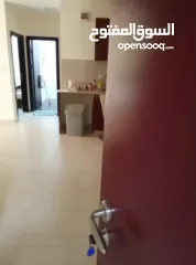  6 استوديو 70م للبيع