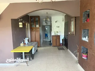  1 منزل للبيع قريه خالد طريق الحزام خلص سجن ماركا
