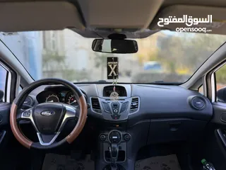  4 فورد فييستا