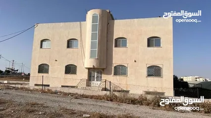  2 عمارة للبيع بالقرب من جامعة مؤتة