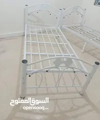  29 متوفر حاليا تخوت خشب وتخوت حديد جميع الاحجام والالوان والقياسات  متوفر غرف نوم أطفال وشباب