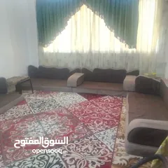  1 فرشات ضغط بحالة جيدة