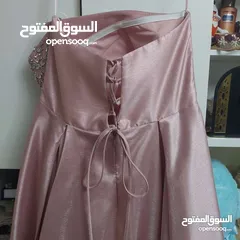  6 فستان لون سومو للبيع لبسة مرة واحدة ع التخرج فخم و جميل محجر من الامام وباكلس ومن الخلف لديه رباطات