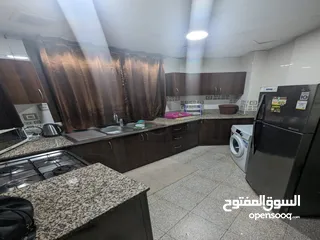  4 للايجار الشهري شقة غرفة وصالة مفروشة بالكامل في كورنيش عجمان