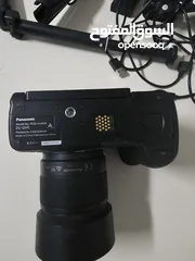  2 كاميرا احترافية بانسونيك Lumix GH5  مع عدسة صغيرة واستاند واضاءة