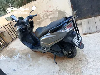  3 سكوتر سوزوكي بيرجمن