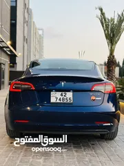  25 Tesla Model 3 standard plus