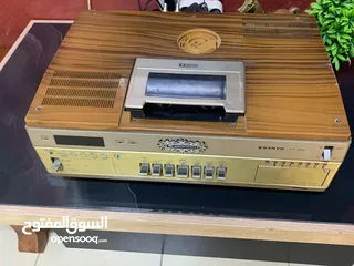  1 دي في دي انتيكا