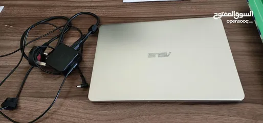  6 Asus VivoBook S14 Intel i7 8GB RAM 1024 GB SSD 2GB NVIDIA VeryGood