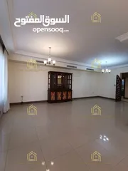  14 شقة فارغة - دير غبار - 4نوم - 280م - مطلة - قريبة من الخدمات العامة