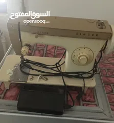  2 ماكنة خياط سنجر بحالة ممتازة