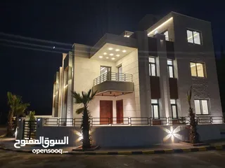  2 فيلا بسعر لقطة في طريق المطار قرب جامعة الشرق الاوسط
