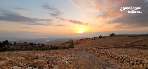  2 أرض مميزة مطلة على القدس  من أراضي غرب عمان للبيع