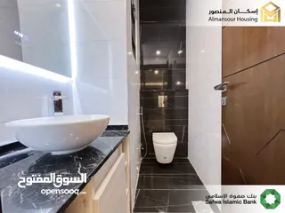  14 شقة شبه ارضية 175م2 فاخرة للبيع في طريق المطار/ مشروع لومينوس 1 ( إسكان المنصور )