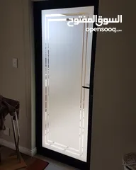  14 وتركيب السيكوريت والشور بوكس وجميع أعمال الزجاج والألمنيوم بجودة عالية"