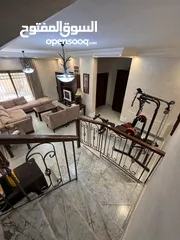  4 شقه دوبلكس ارضي طابقين مفروشه للإيجار بمدخل خاص منفصل عن باقي العماره مع كراج خاص خصوصيه تامه