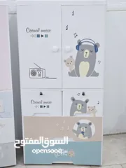  15 تواليت للصبايا  فاخر بتصميم عصري مع الكرسي اجعلي غرفتك أكثر أناقة وتنظيمًا مع هذا التواليت المميز