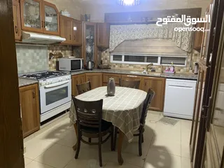  5 اثاث منزل للبيع