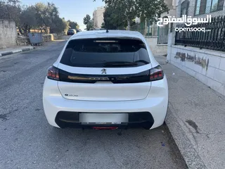  11 بيجو 208 كهربائيه 2021