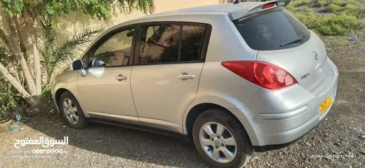  9 Nissan tiida