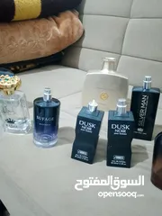  4 زجاجات عطور فارغة 50علبة للبيع بسعر مغري