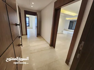  3 شقة فاخرة للبيع في منطقة الظهير - ref : 14487