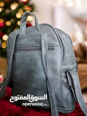  5 للبيع شنتات فخمه و ثقيله ب 5 فقطط