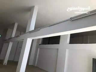 7 200مترمربع  مستودعات تجارية شارع بشرى خط الشام