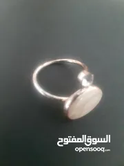  4 elegant lady ring