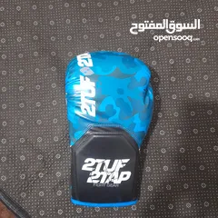  1 كفوف بوكسينغ ماركه 2tuf2tap صناعه باكستاني اصلي بحاله الوكاله