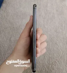  2 ايفون 11 برو ماكس بحالة الوكالة مش رقمي الي بالحساب رقمي بالوصف