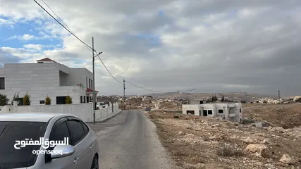  1 بسم الله الرحمن الرحيم ارض للبيع مساحه 600م2 في رجم شوف بالقرب منّ شفابدران جميع الخدمات على شارعين