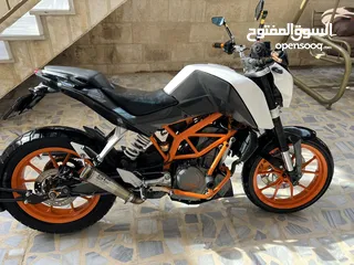  24 للبيع دراجة KTM DUKE 390 بحال جيدة جدا قوية  او للبدل على شي نفس السعر او قريب منه