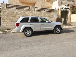  5 جيب شيروكي لاريدو موديل 2008