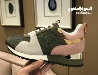  4 Louis Vuitton 100% original sneakers