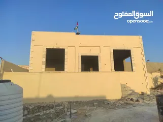  13 بيت مسطح 120 متر نطام امريكي تأسيس شاليه مع ترس جانبي مطل مساحه 40 متر مع حديقه وبئر ماء 12 وغيرها