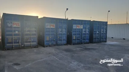  12 حاويات فارغه مستعمله ( كونتينر ) مجمركه للبيع  في عمان