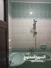  15 شقه بشارع النادي 207 متر