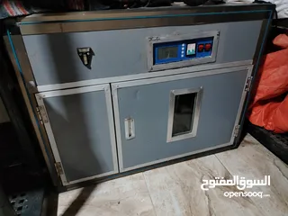  1 صندوق فقاسة