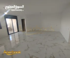  5 شقة للبيع بإطلالة جميلة وموقع هادئ  عين مصباح – قرب وزارة الحكم المحلي