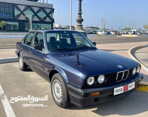  12 BMW 320i 1990