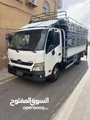  1 تويوتا ديانا هينو حوض مع صندوق