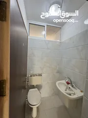  4 شقة للإيجار بيت حالا