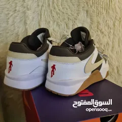  4 [سنيكرز  جديد نمرة 43] نايكي جوردان جمب مان جاك (ترافيس سكوت) المميز