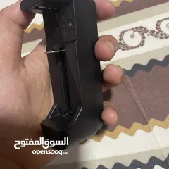  3 ليزر YL laser 303 اصلي غير مستعمل يوصل بعده إلى كيلومترات للبيع ب 17دينار