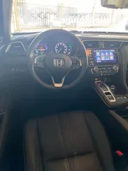  4 HONDA INSIGHT Hybrid 2019