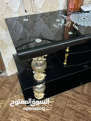  3 طاولة قزاز بحالة ممتازة جدًا قابلة للفك والتركيب بحالة الجديد ونوع القزاز ممتاز