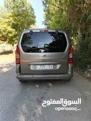  5 بيجو بارتنر 2017 للبيع كاش فقط بحالة ممتازة